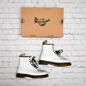 NEW Doc Martens 1460 - White - Size 8